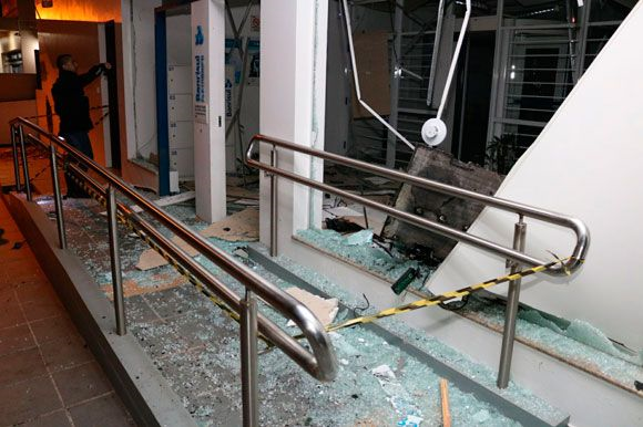 Grupo que explodiu bancos em Gramado Xavier pode ter participado de ataques em São Sepé