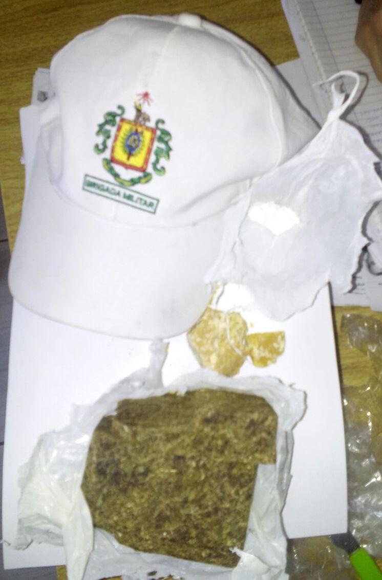 Policiais flagram arremesso de drogas no Presídio Estadual de São Sepé