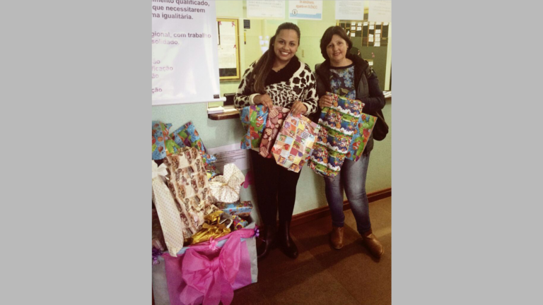 Grupo faz campanha de doação de brinquedos no Hospital Santo Antônio