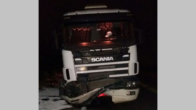 Caminhão de São Sepé se envolve em acidente na BR-392