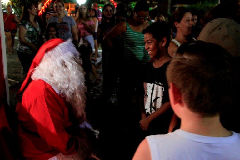 Praça das Mercês terá shows e presença do Papai Noel a partir desta terça-feira