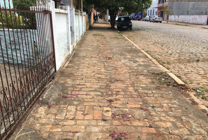 Vereador aponta falta de conservação nas calçadas de São Sepé