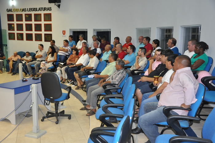 Taxistas debatem regulamentação do serviço em São Sepé