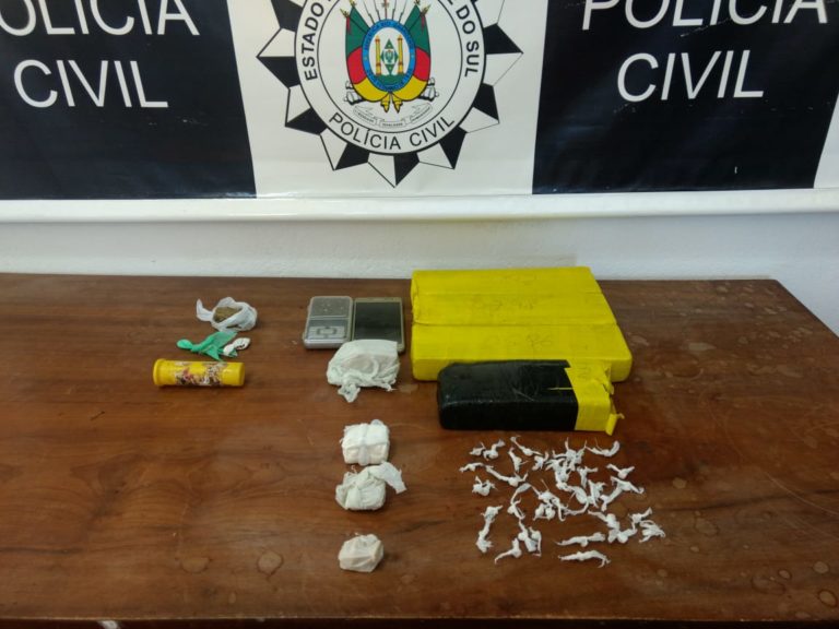 Polícia prende três em investigação contra o tráfico de drogas
