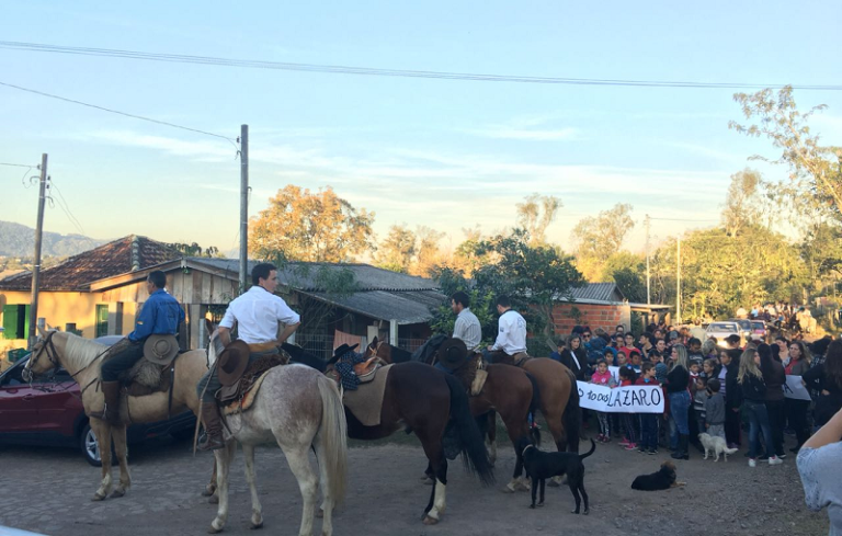 Cavalgada faz homenagem a menino que morreu com tiro em Santa Maria