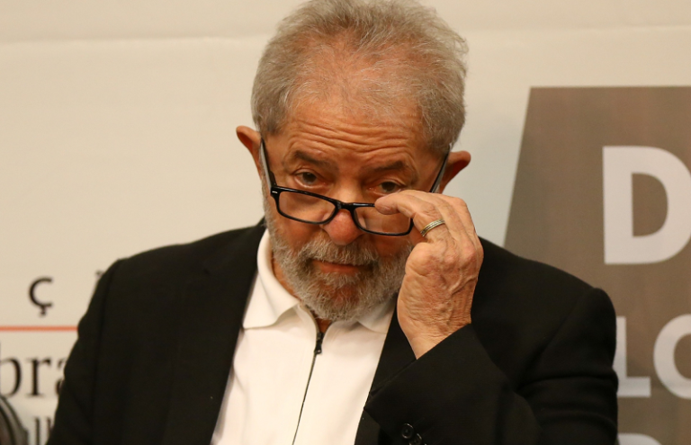 Presidente do TRF-4 mantém prisão de Lula