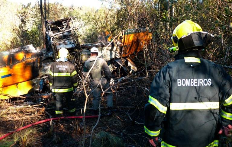 Piloto morre em queda de avião de pequeno porte em Cachoeira do Sul