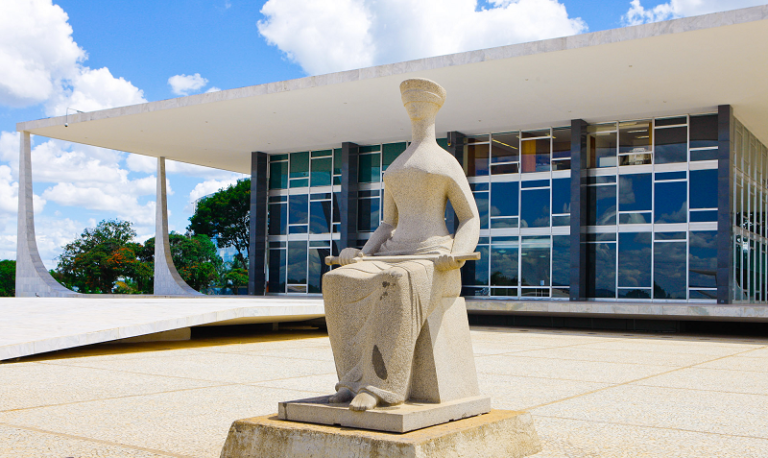 STF aprova reajuste de salário de ministros para 2019