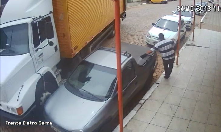 Vídeo mostra caminhão desgovernado no Centro de São Sepé