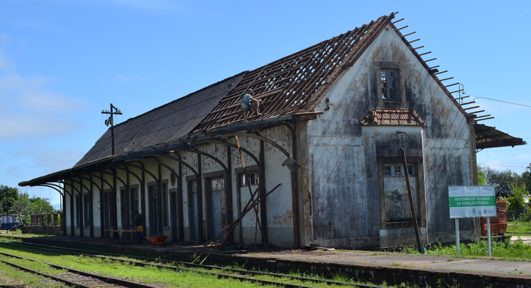 Inicia reforma da Estação Férrea de Restinga Sêca