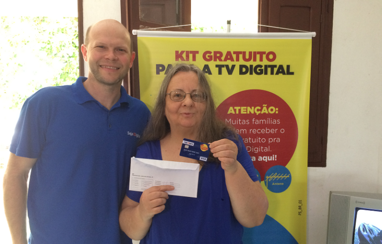 Moradora de Formigueiro ganha R$ 2 mil na promoção Instalação Premiada