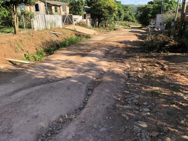 Moradores do Bairro Zenari querem melhores condições nas vias