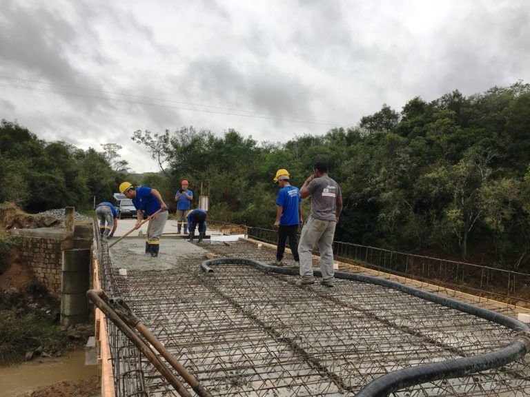 Construção de ponte no São Rafael entra na fase de conclusão