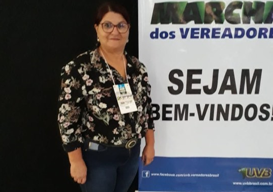 Vereadora de Formigueiro participa de evento que discute fortalecimento dos municípios