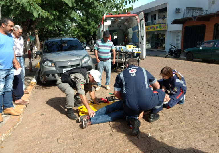 Pedestre é atingido por veículo no Centro de São Sepé