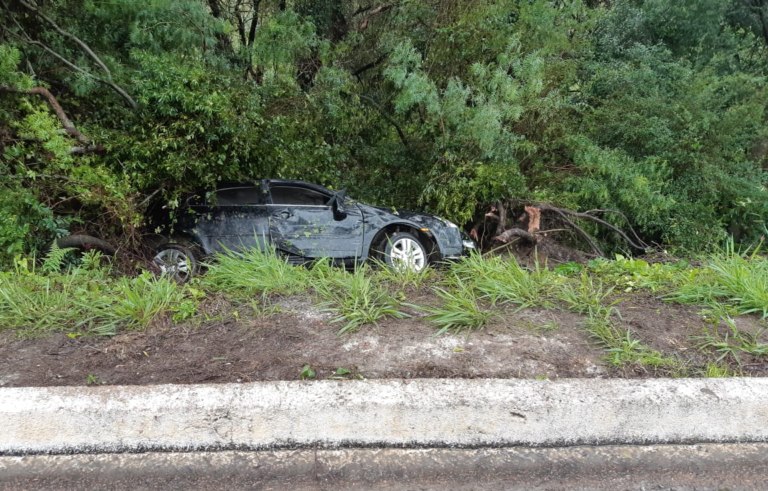 Acidente deixa três feridos na BR-392