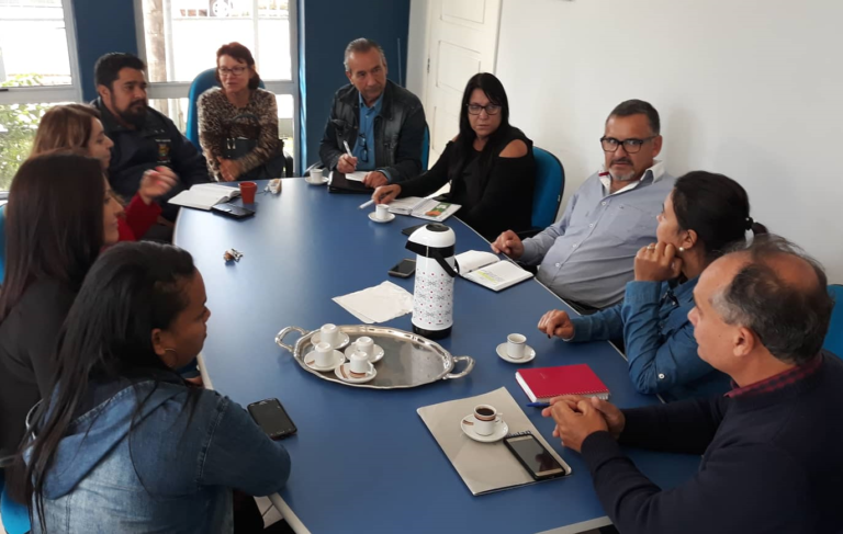 Vereadores se reúnem com membros do Conselho Tutelar