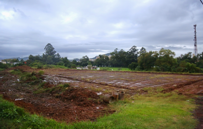 Começam obras em terreno da loja da Havan em Santa Maria