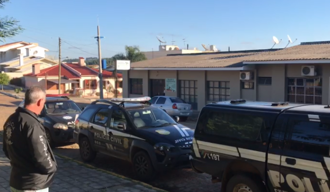 Polícia Civil de São Sepé presta homenagem a policiais mortos em Porto Alegre