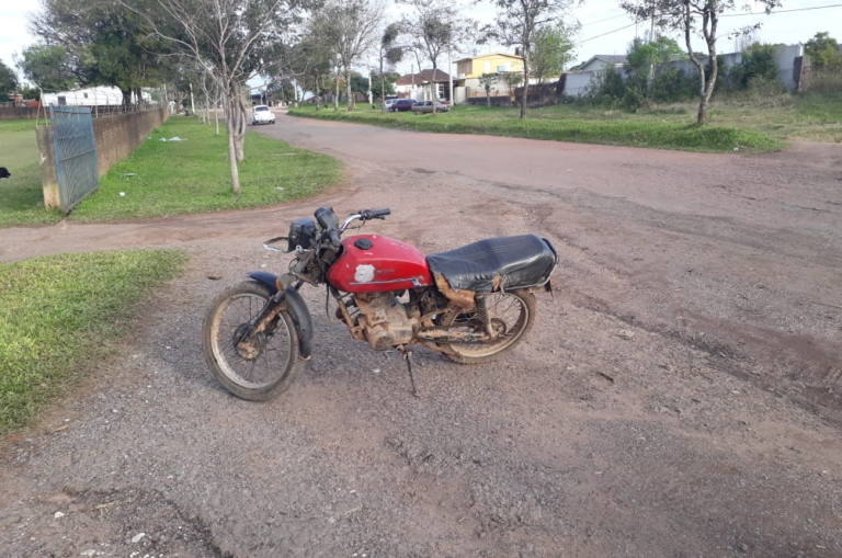 Adolescentes são flagrados com motos em alta velocidade em São Sepé