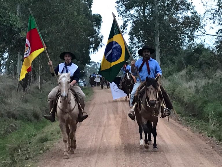 Grupo Rincão do Fraga teve cavalgada durante o final de semana