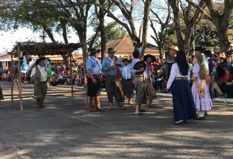 Desfile de 20 de Setembro em São Sepé celebrou as tradições gaúchas