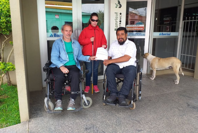 Grupo faz “blitz da acessibilidade” em prédios públicos de São Sepé