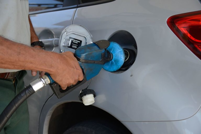 Petrobras anuncia novo reajuste na gasolina e no diesel