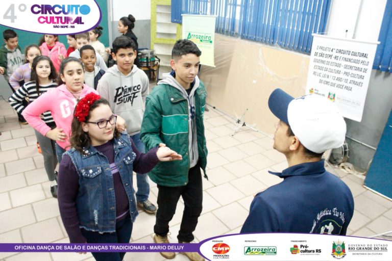 Oficinas de dança movimentam escolas em São Sepé