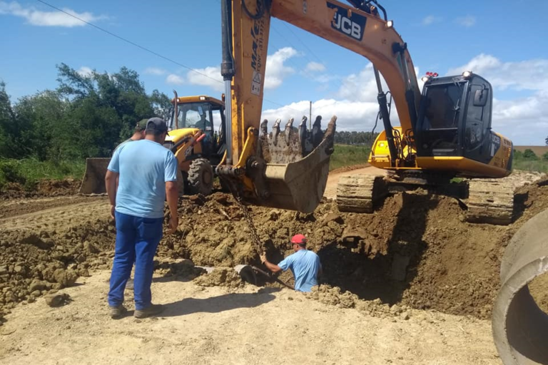 Secretaria de Obras intensifica reparos nas estradas do interior de São Sepé