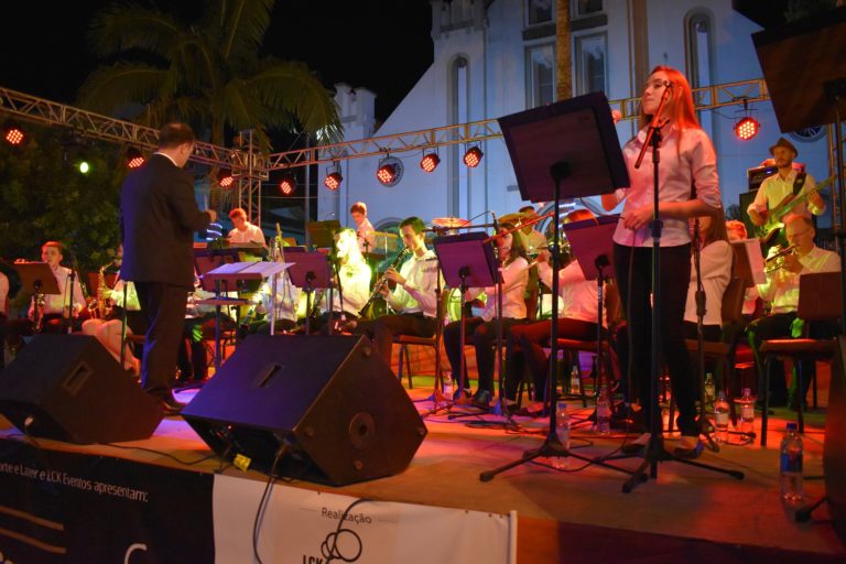 Orquestra de Sopros de Horizontina encanta o público em Restinga Sêca