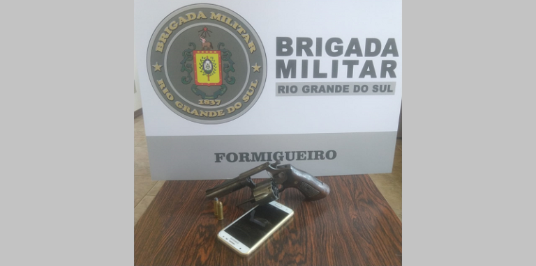 Brigada Militar apreende adolescente e recaptura foragido em Formigueiro