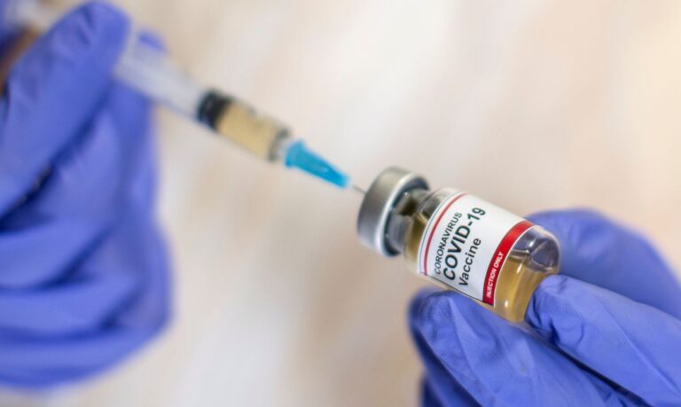 Estado discute plano de distribuição e armazenamento das vacinas contra a Covid-19