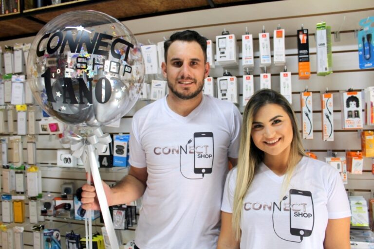 Jovens apostam no ramo de smartphones e comemoram um ano de empresa em São Sepé