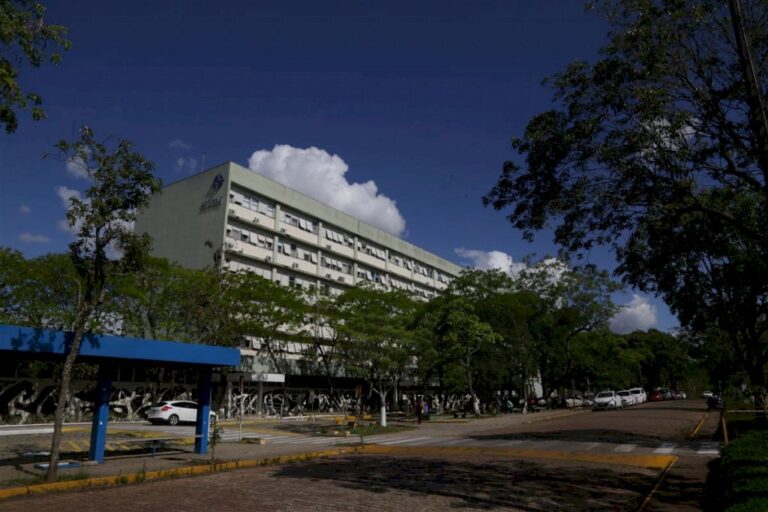 Husm suspende cirurgias eletivas e consultas ambulatoriais