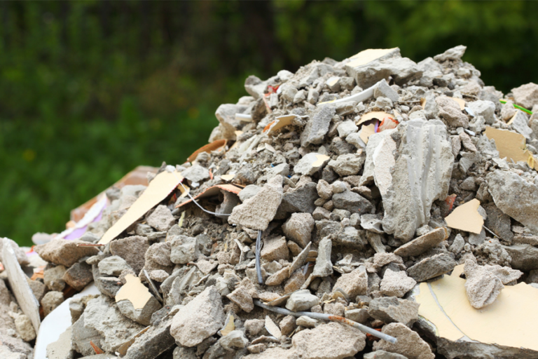 Responsáveis por resíduos de construção podem ser notificados se não derem destino adequado