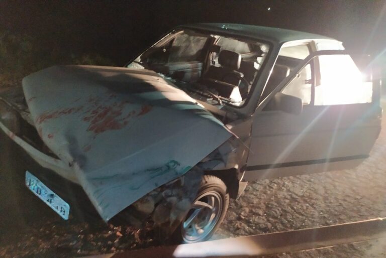 Acidente entre carro e caminhão deixa um ferido em São Sepé