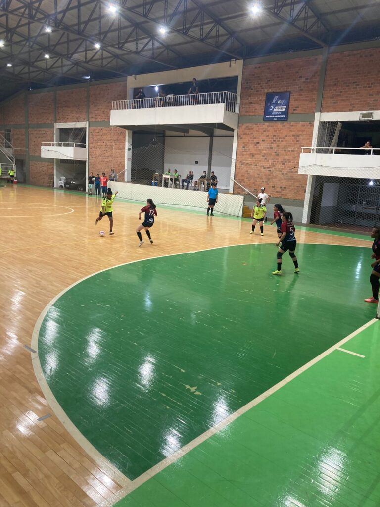 29 gols marcam a primeira rodada do Campeonato Municipal de Futsal Feminino em São Sepé