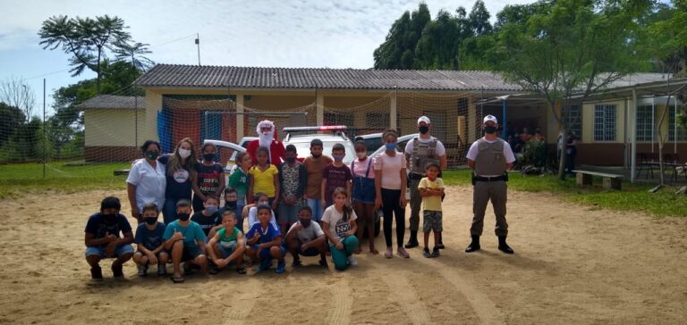 Brigada Militar participa do encerramento das atividades escolares da Escola São João Batista em Formigueiro