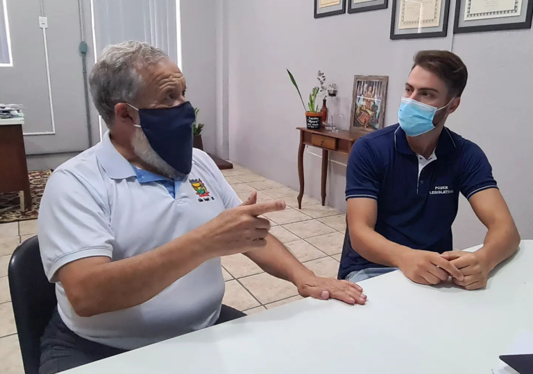 Encontro debate implantação de programa de transporte gratuito em São Sepé