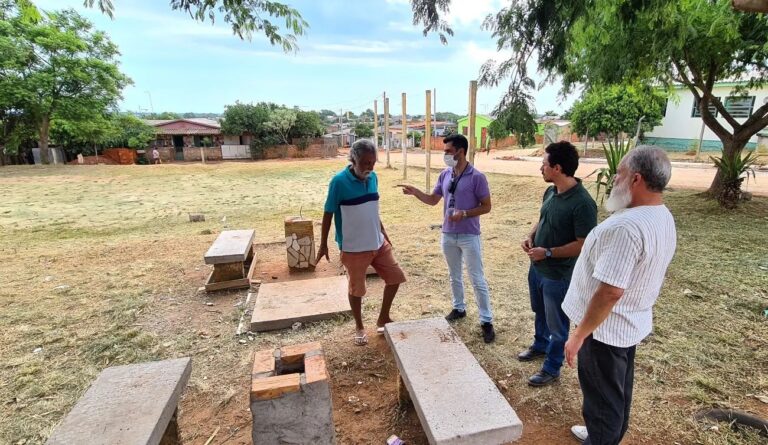 Prefeitura fará melhorias na praça do Bairro Londero