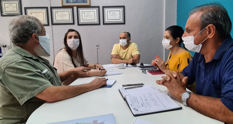 Falta de médicos é tema de reunião na Prefeitura de São Sepé