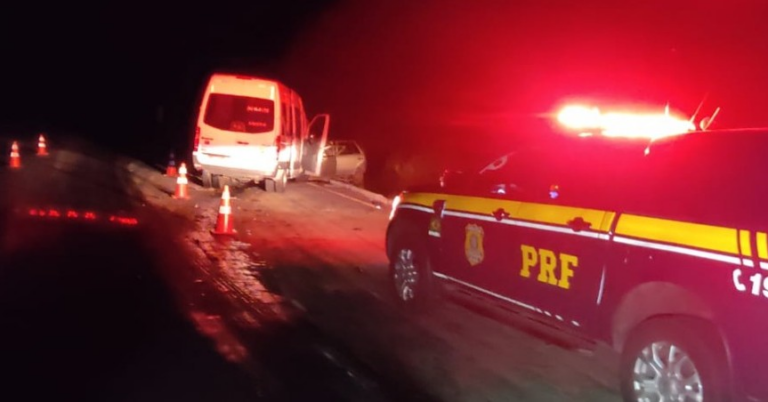 Homem morre em acidente entre carro e van na BR-290 em São Sepé