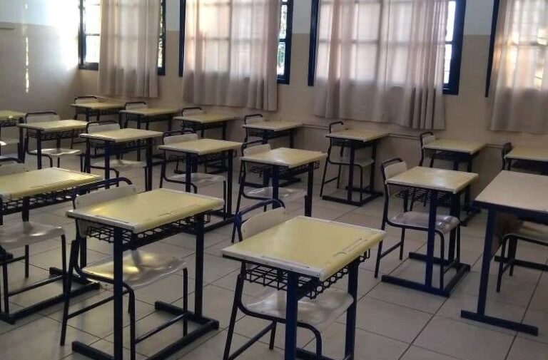 Aulas da rede municipal voltam gradativamente a partir de segunda-feira