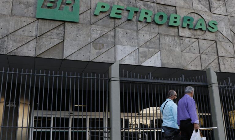 Petrobras anuncia aumento de 18,7% na gasolina e 24,9% no diesel