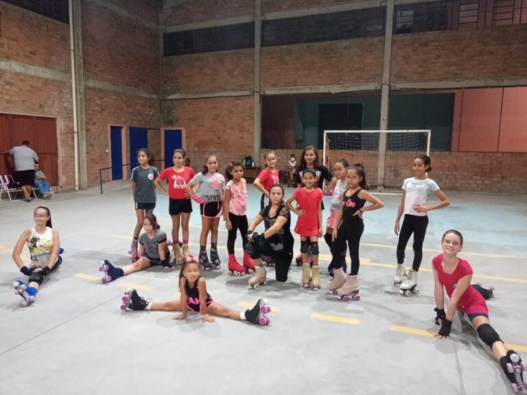 Aluna bolsista do projeto de patinação participará de Campeonato Estadual