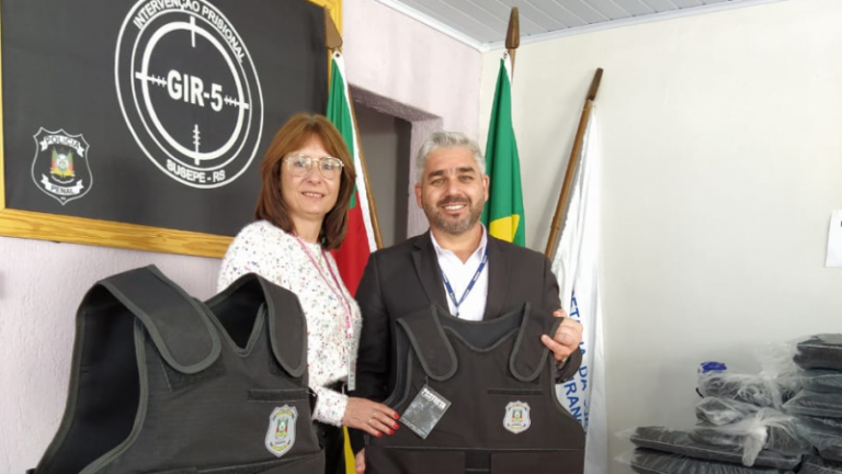 Estado entrega coletes balísticos destinados aos agentes penitenciários gaúchos