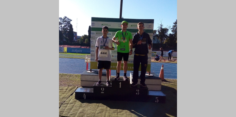 Sepeense é premiado no Campeonato Estadual Sub-18 de Atletismo