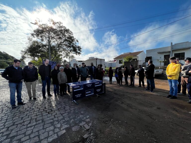 Assinada ordem de serviço para a pavimentação da Av. Marechal Idelfonso em São Sepé