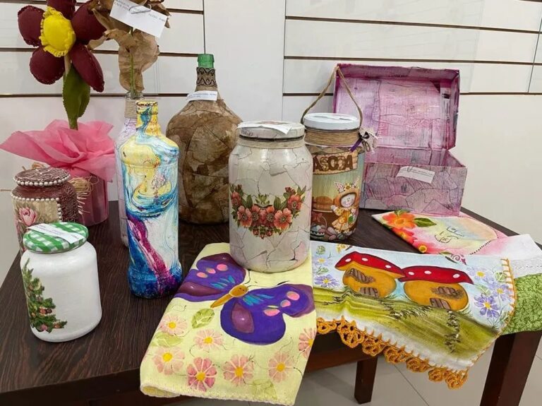 Exposição apresenta trabalhos artesanais produzidos durante Oficinas Terapêuticas